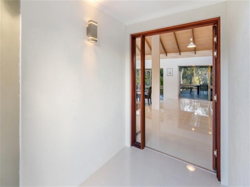 4 Bray Street, Dicky Beach QLD 4551