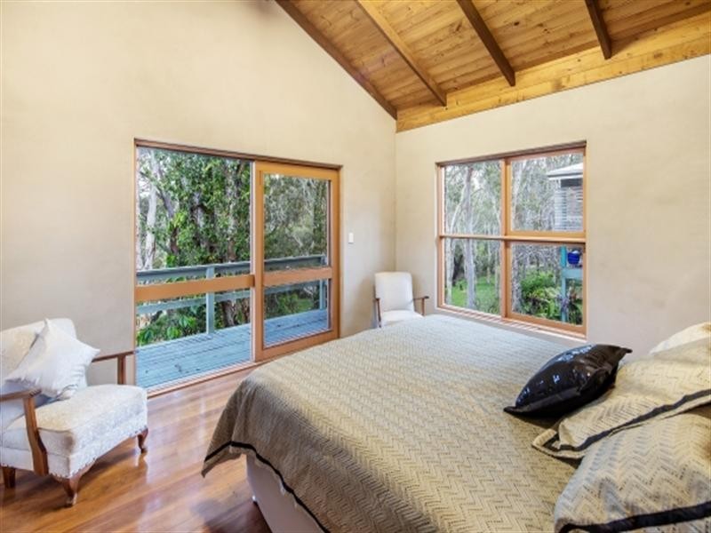 4 Bray Street, Dicky Beach QLD 4551