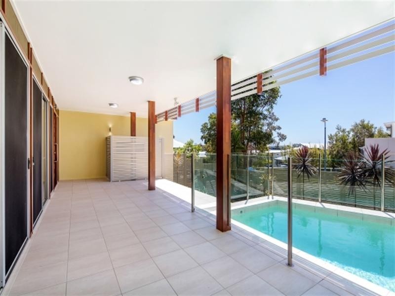 17 Dicky Beach Close, Dicky Beach QLD 4551