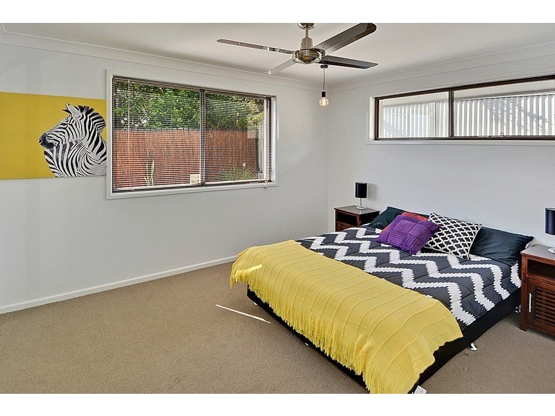 37 Milbong Street, Battery Hill QLD 4551