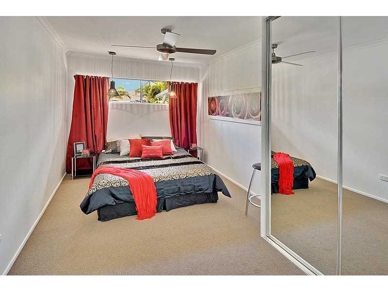 1 Jeffreys Court, Moffat Beach QLD 4551