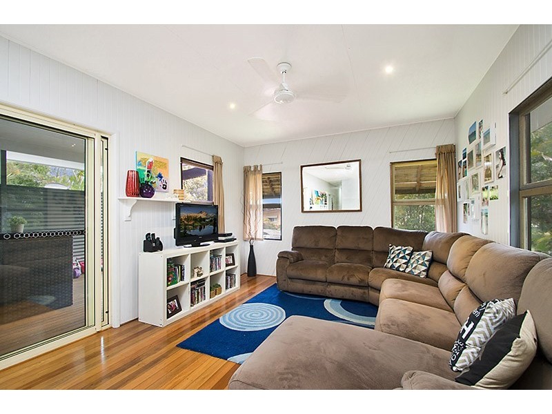 21 Coronation Avenue, Golden Beach QLD 4551