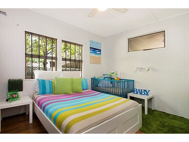 21 Coronation Avenue, Golden Beach QLD 4551