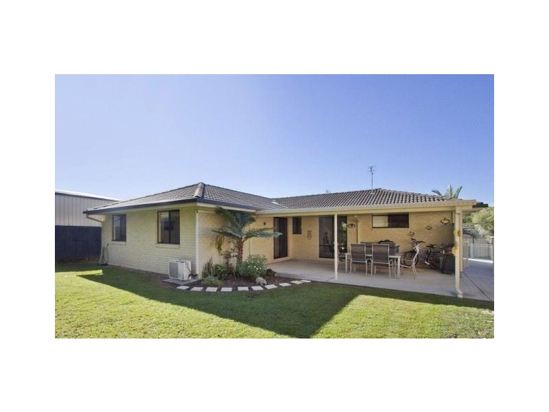 5 Firth Court, Landsborough QLD 4550