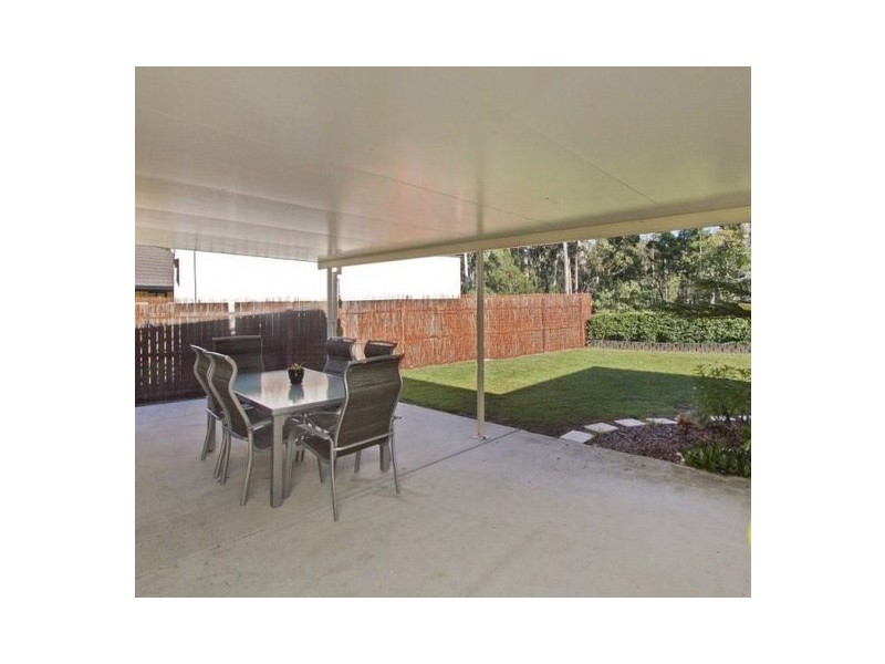 5 Firth Court, Landsborough QLD 4550