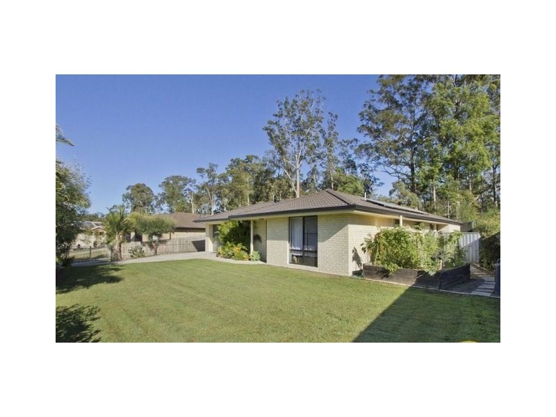 5 Firth Court, Landsborough QLD 4550