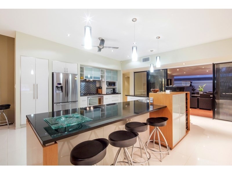 24 Campbellville Circuit, Pelican Waters QLD 4551