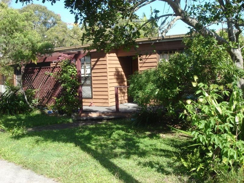 12-12a Arthur Street, Caloundra QLD 4551