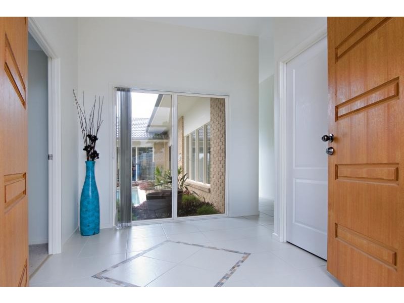 16 The Dales Crescent, Little Mountain QLD 4551