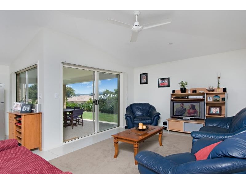 16 The Dales Crescent, Little Mountain QLD 4551