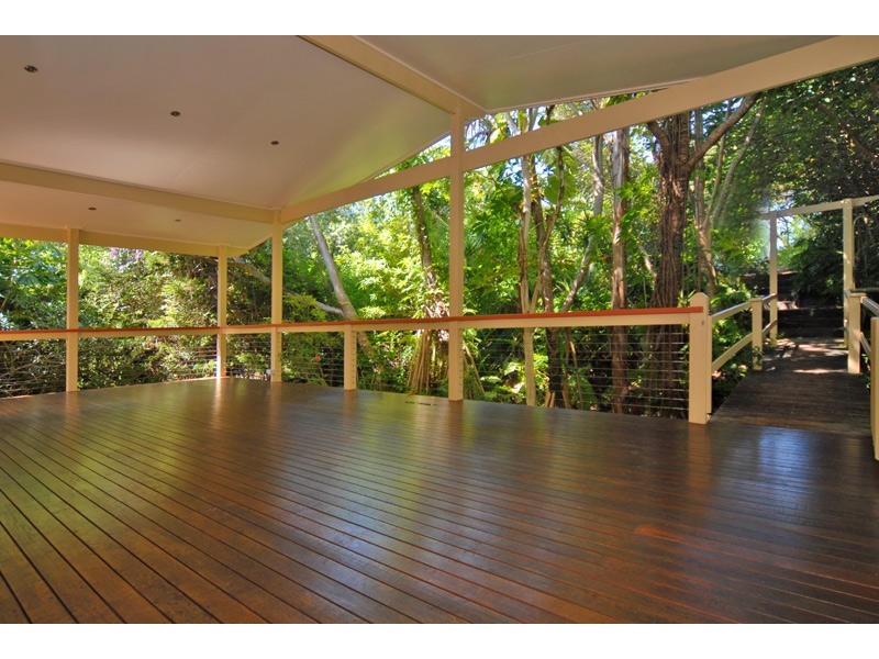 2 Robe Street, Currimundi QLD 4551