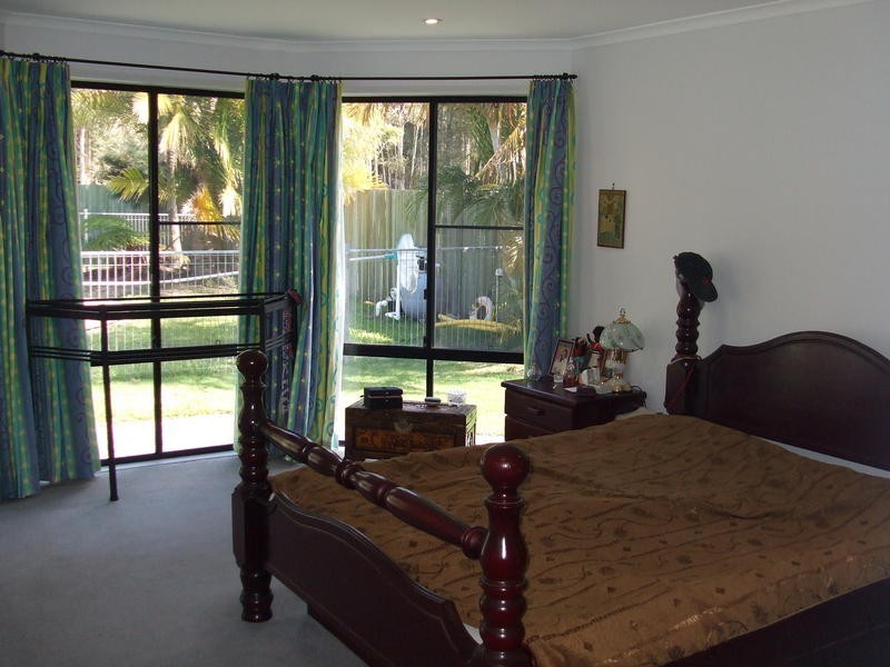 8 Bluegrass Street, Little Mountain QLD 4551