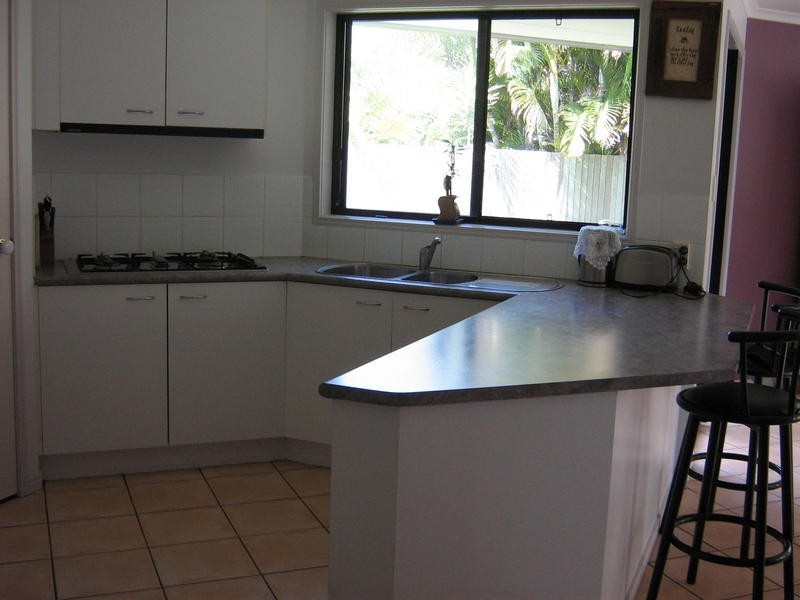 8 Bluegrass Street, Little Mountain QLD 4551