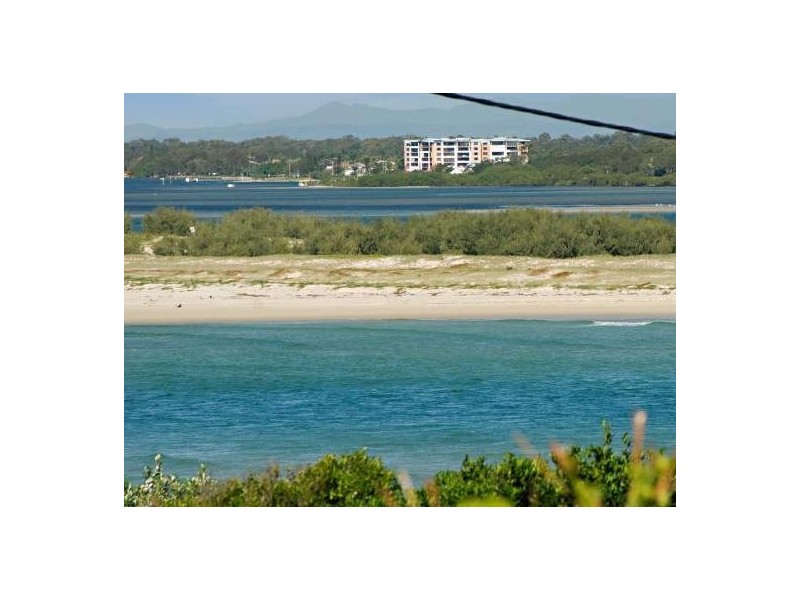 2/42 The Apartments, 42 Warne Terrace, Caloundra QLD 4551