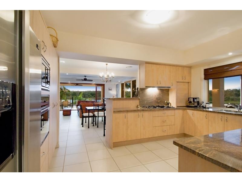18 Millennium Circuit, Pelican Waters QLD 4551