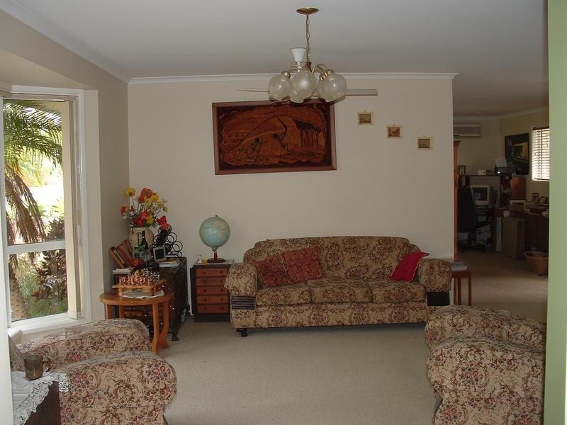 7 Ironbark Road, Little Mountain QLD 4551