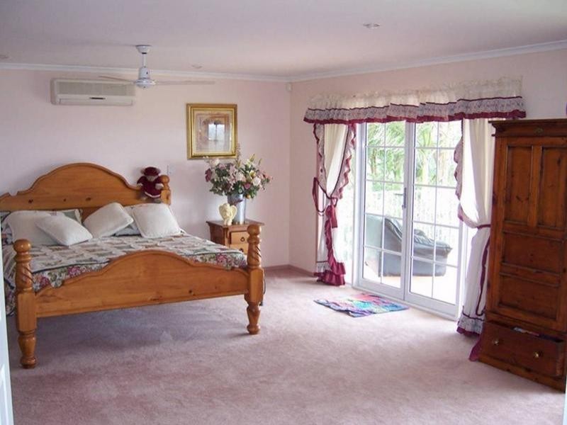 3 Ridgewood Road, Little Mountain QLD 4551