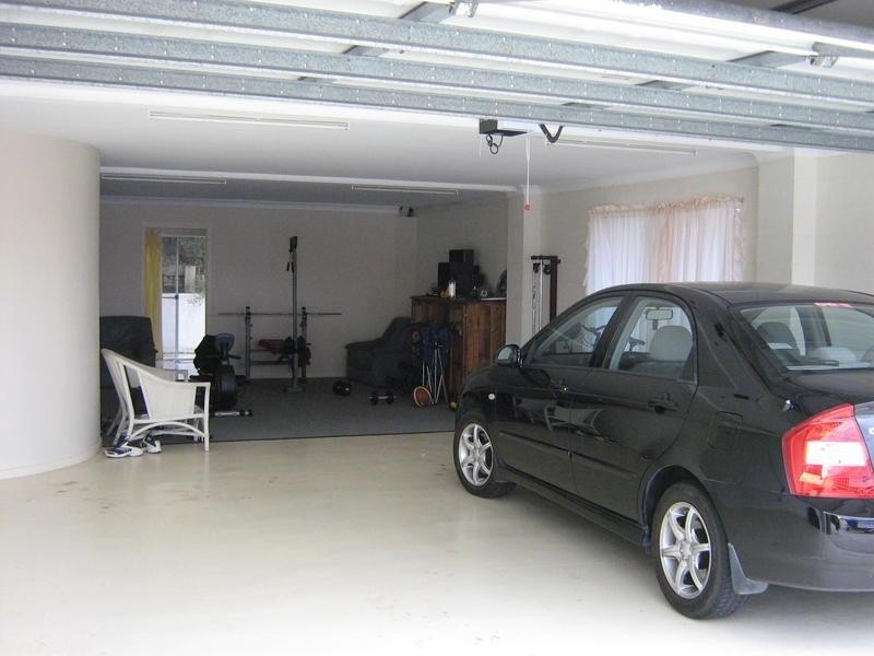 3 Ridgewood Road, Little Mountain QLD 4551