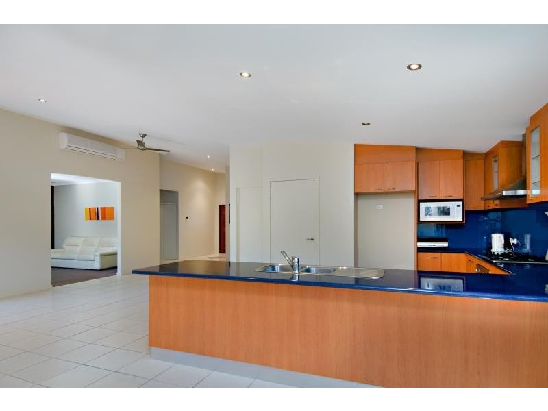 2 Hazeldyne Court, Pelican Waters QLD 4551