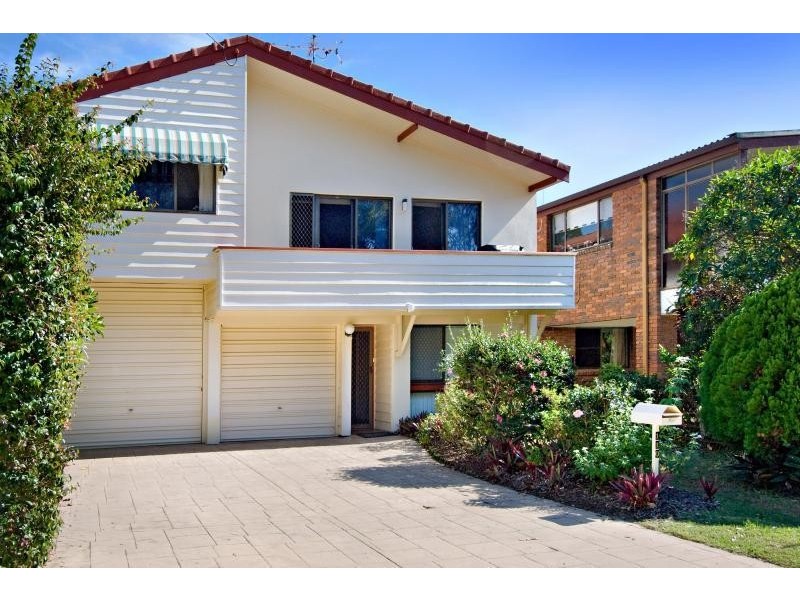 110 Esplanade, Golden Beach QLD 4551