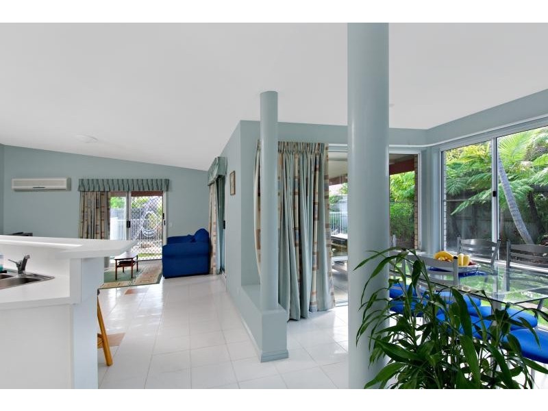 5 Grace Court, Pelican Waters QLD 4551