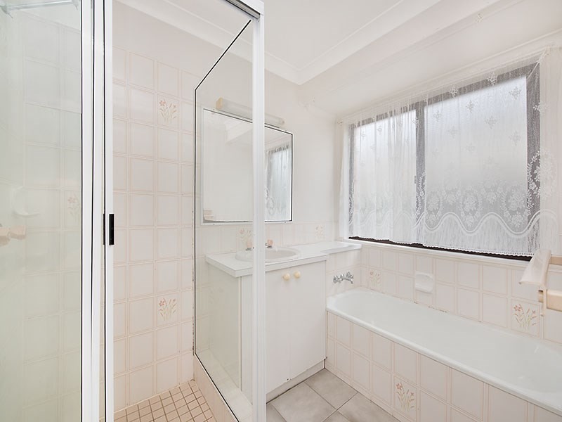 17 Currong Street, Minyama QLD 4575