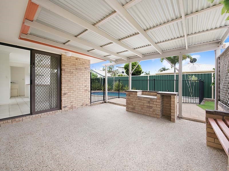 17 Currong Street, Minyama QLD 4575