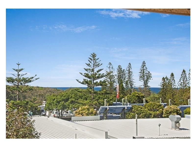 Unit 2/9 Rooke Street, Dicky Beach QLD 4551