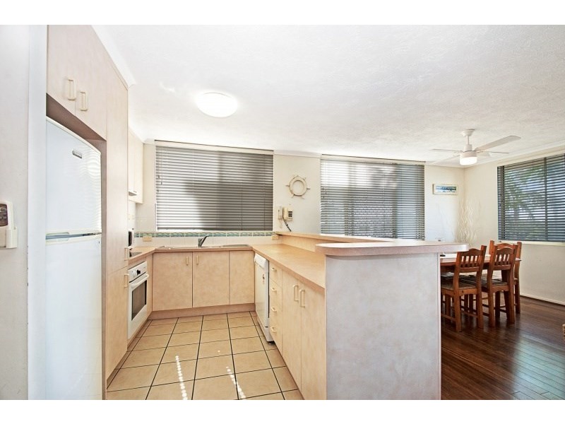 Unit 2/9 Rooke Street, Dicky Beach QLD 4551