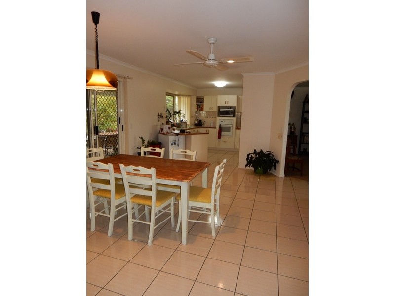 2 Stradbroke Drive, Little Mountain QLD 4551