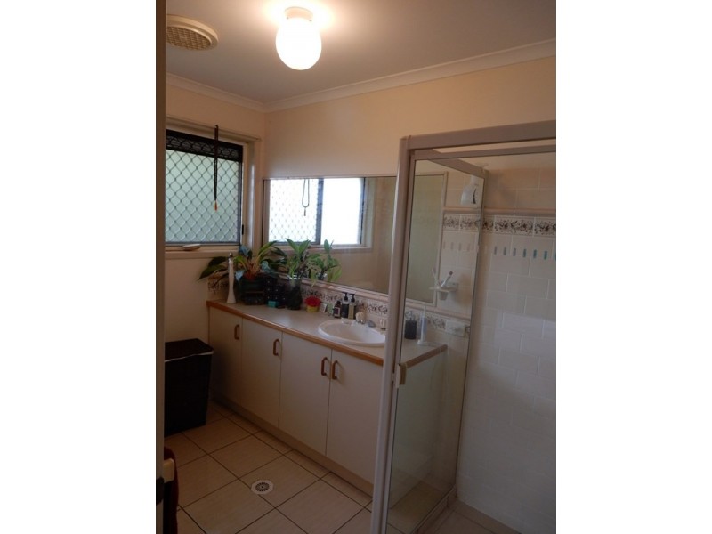 2 Stradbroke Drive, Little Mountain QLD 4551