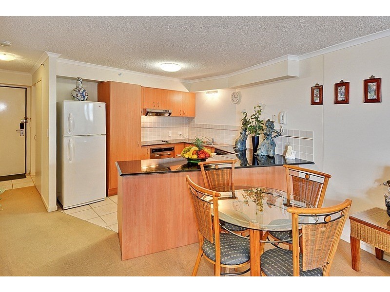 Unit 107 ‘Grand Pacific’ 38 Bulcock Beach Esplanade, Caloundra QLD 4551