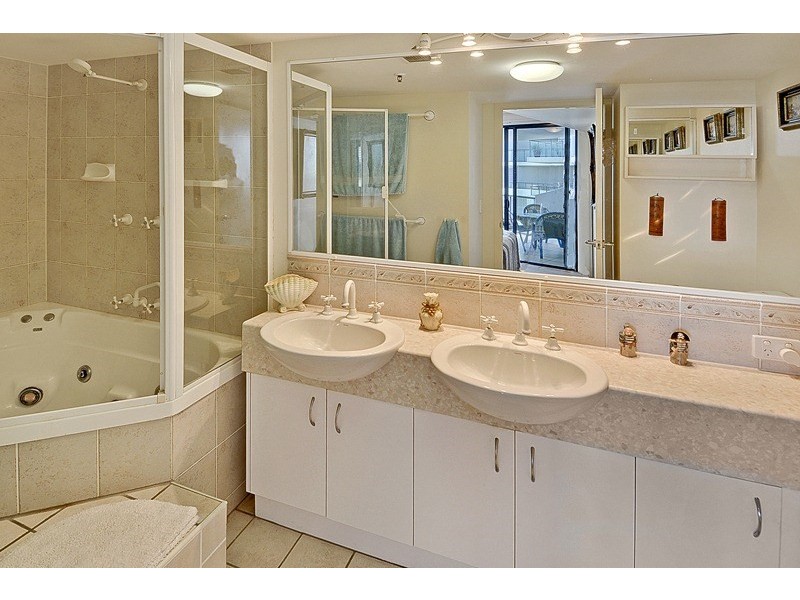 Unit 107 ‘Grand Pacific’ 38 Bulcock Beach Esplanade, Caloundra QLD 4551