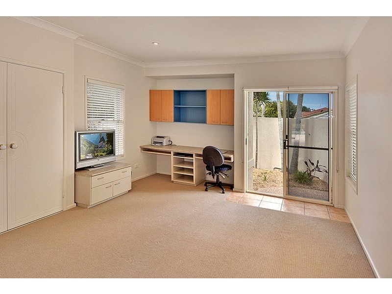 16 Pamphlet Place, Pelican Waters QLD 4551