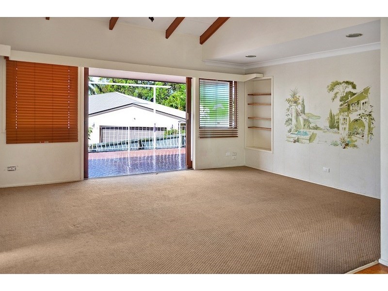 2 Jeffreys Court, Moffat Beach QLD 4551