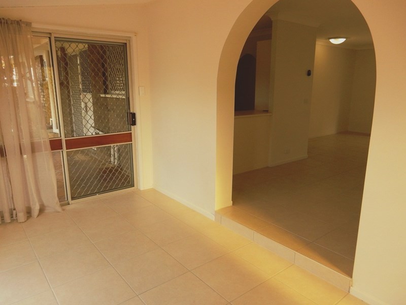 7 Cunningham Court, Golden Beach QLD 4551