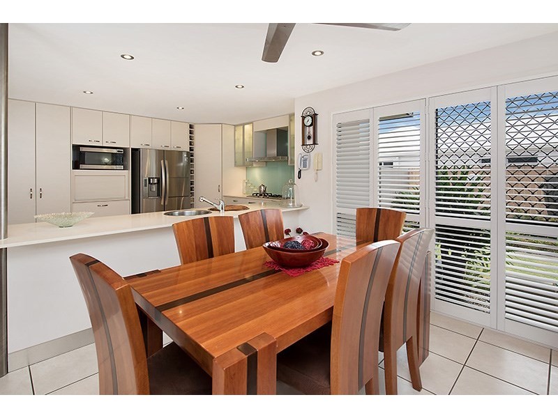 8 Campbellville Circuit, Pelican Waters QLD 4551
