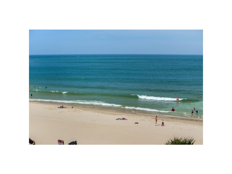 Unit 12 ‘Rolling Surf Resort’, 8 Levuka Avenue, Kings Beach QLD 4551