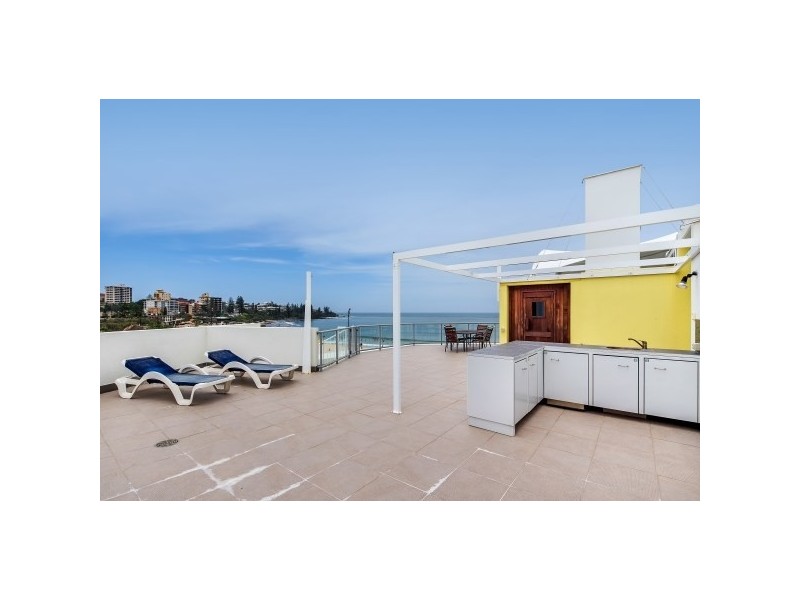 Unit 12 ‘Rolling Surf Resort’, 8 Levuka Avenue, Kings Beach QLD 4551