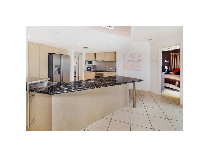 Unit 12 ‘Rolling Surf Resort’, 8 Levuka Avenue, Kings Beach QLD 4551