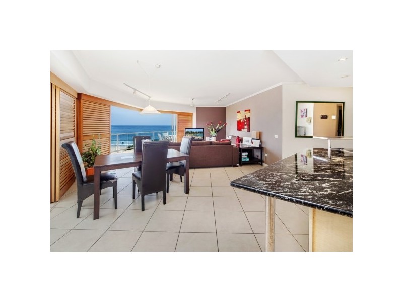 Unit 12 ‘Rolling Surf Resort’, 8 Levuka Avenue, Kings Beach QLD 4551