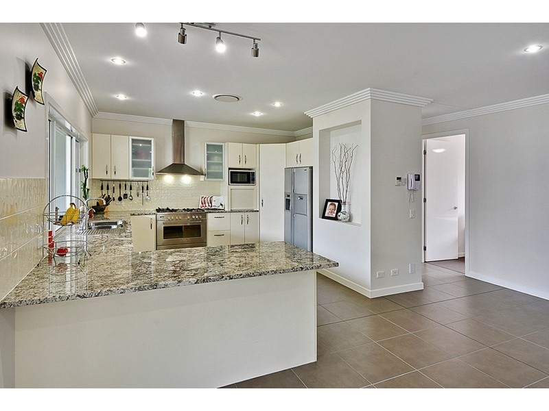 33 The Dales Crescent, Little Mountain QLD 4551