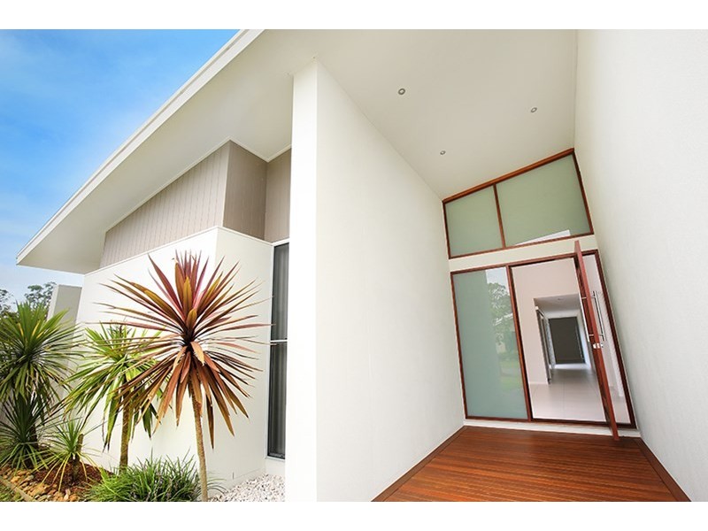 7 Creek View Place, Pelican Waters QLD 4551