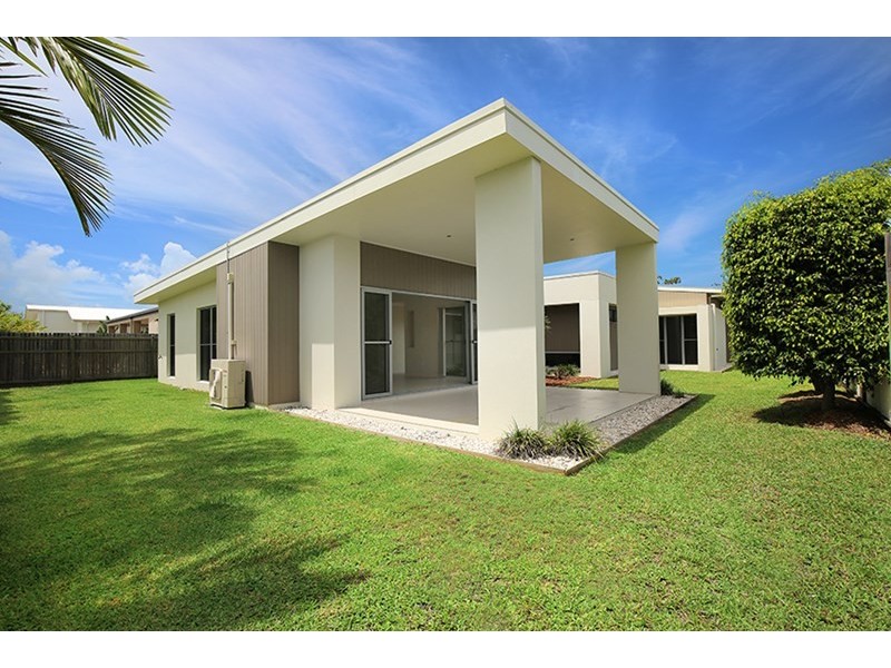 7 Creek View Place, Pelican Waters QLD 4551