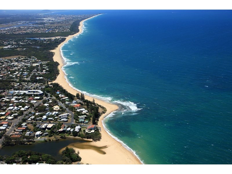 10 Lawley Street, Dicky Beach QLD 4551