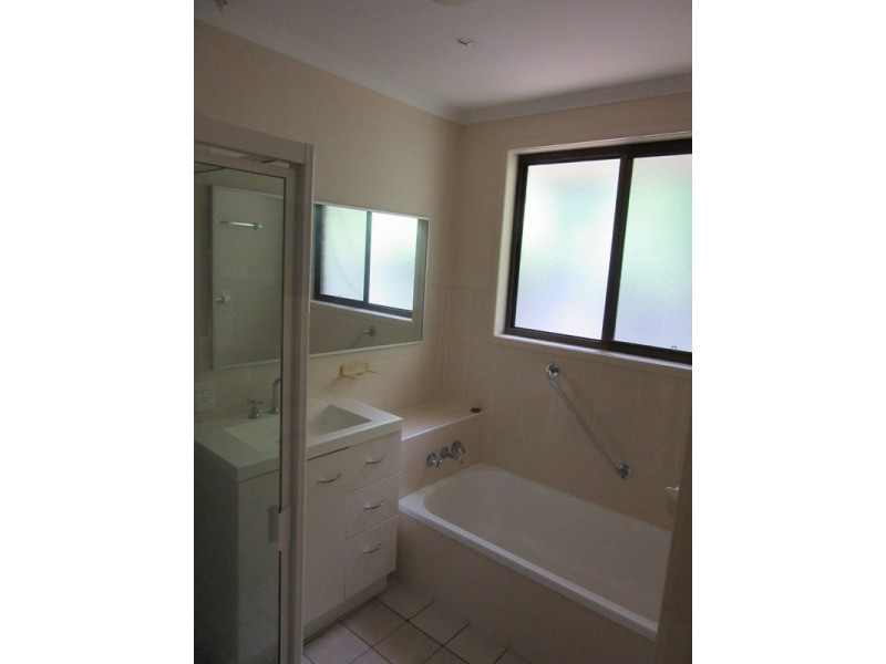 58 Coonowrin, Battery Hill QLD 4551