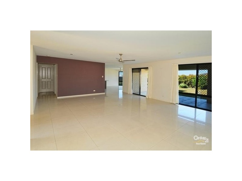 67 O’Reilly Drive, Caloundra West QLD 4551