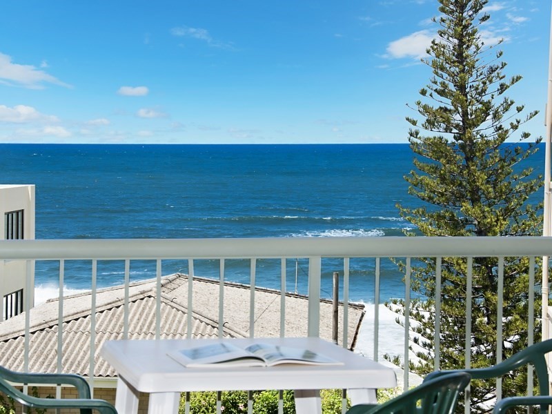 Unit 3 ‘Sanctuary Shores’ 13 Warne Terrace, Caloundra QLD 4551