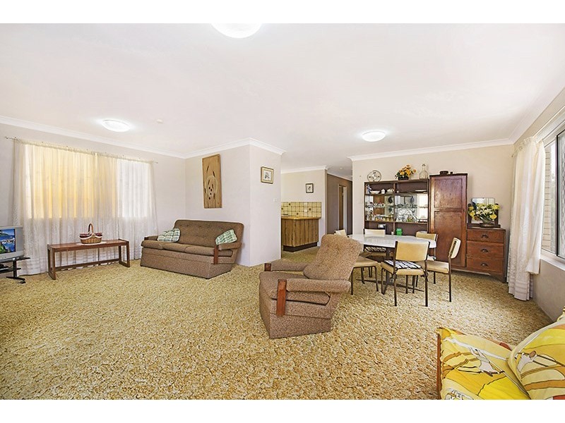 Unit 6 ‘San Marino’ 81 Golden Beach Esplanade, Golden Beach QLD 4551