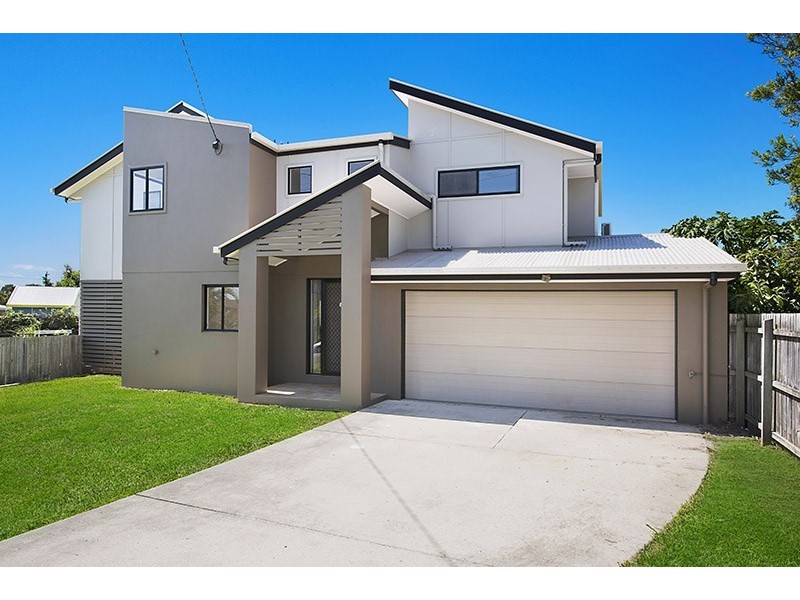 3 Coonowrin Street, Dicky Beach QLD 4551